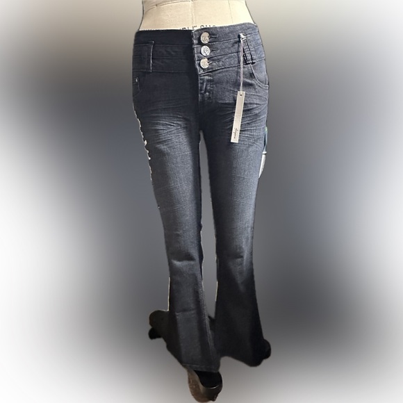 Jeans - Picture 3 of 5